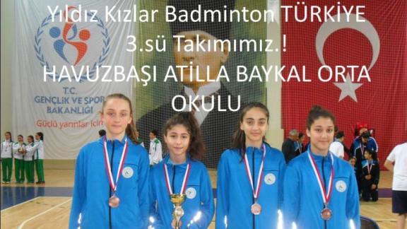 İlçemiz,Havuzbaşı Atilla Baykal Ortaokulu Yıldız Kızlar Badminton Takımı, Okul  Sporları 2014-2015 sezonunda Yalova da yapılan Türkiye Şampiyonası  müsabakalarında Türkiye Üçüncüsü oldu.