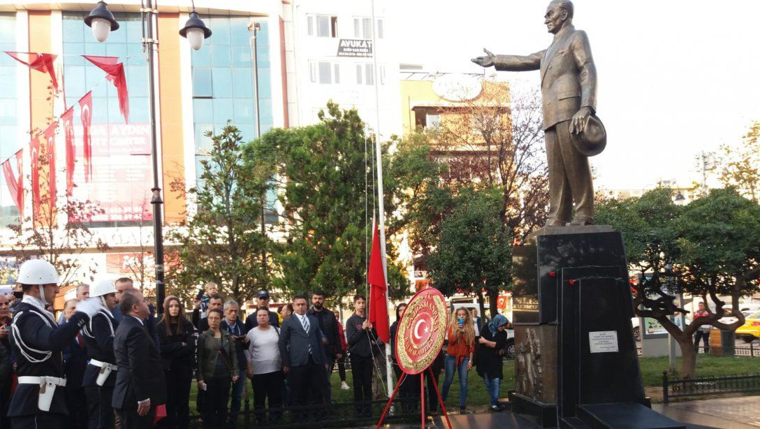 10 Kasım Gazi Mustafa Kemal Atatürk'ü Anma Töreni