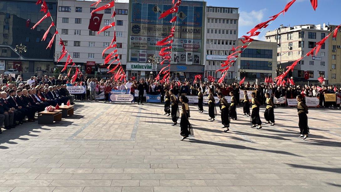 Cumhuriyeti'imizin 101. Yılı İlçemizde Coşkuyla Kutlandı