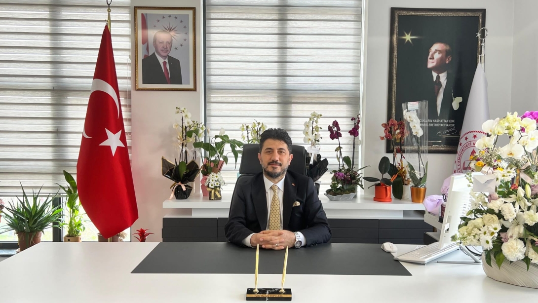 İlçe Milli Eğitim Müdürümüz Fatih Mustafa Topsakal 2025-2026 Eğitim Öğretim Yılı Mesajı Yayımladı.
